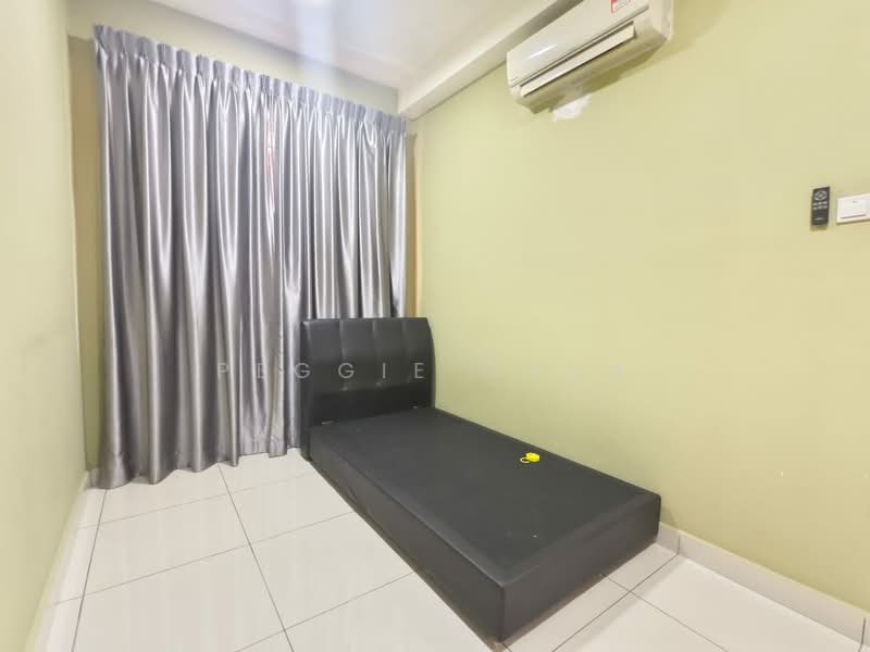 Service Residence for Sale at KSL Residence @ Daya - Peggie Chua - Bedroom - PropertyGuru.com.my