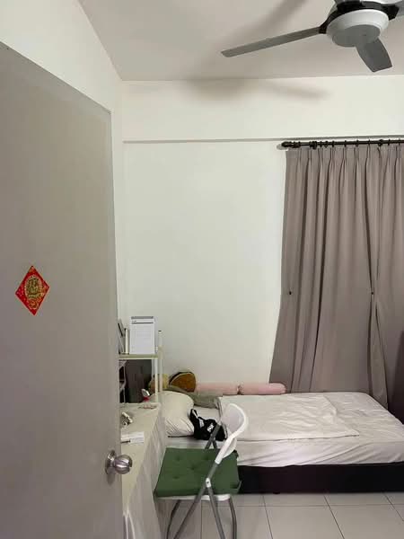 Kondominium untuk Dijual di The Golden Triangle Condominium - Max Lim - Bedroom - PropertyGuru.com.my