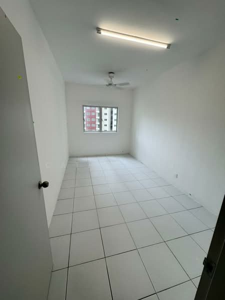 Kondominium untuk Disewa di Residensi Sateria - Cathy Chin - Interior - PropertyGuru.com.my