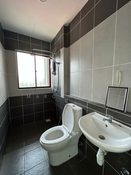 Servis Apartment untuk Dijual di V-Residensi 5 - Marcus Lee - Bathroom - PropertyGuru.com.my
