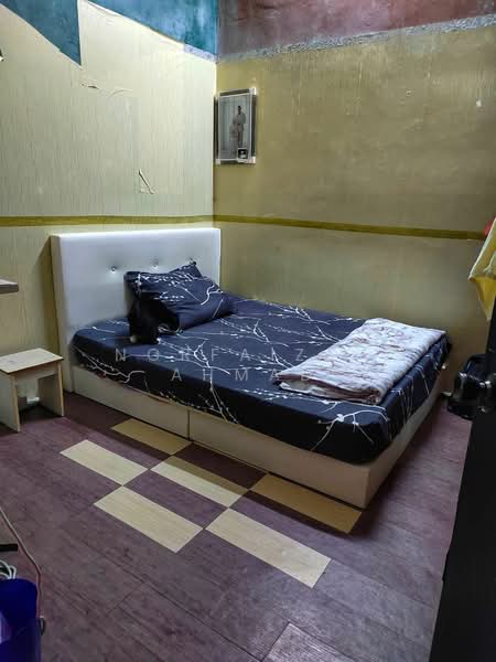 1-storey Terraced House for Sale in Taman Telok (Telok Panglima Garang) - Norfaizah Ahmad - Bedroom - PropertyGuru.com.my