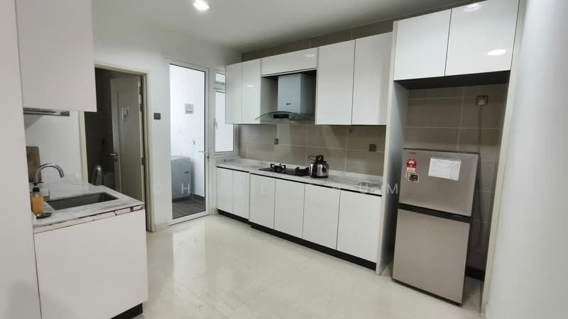 Service Residence for Rent at TriTower Residence @ Johor Bahru Sentral - Chloe Shum - Kitchen - PropertyGuru.com.my