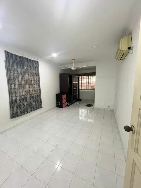 2-storey Terraced House for Sale in Taman Molek (Johor Bahru) - Ee Fong Toh - Interior - PropertyGuru.com.my