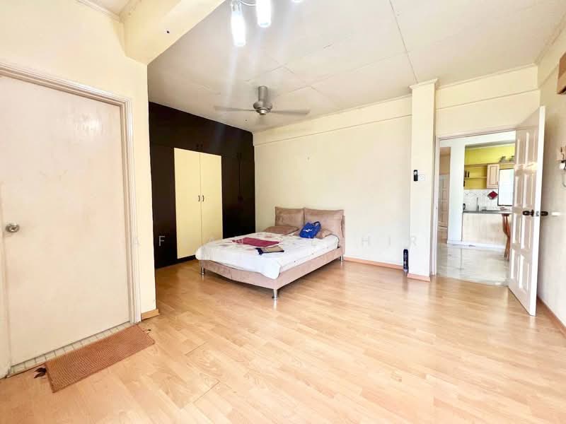 Condominium for Sale at Waizuri 1 - Affan Syahir - Bedroom - PropertyGuru.com.my