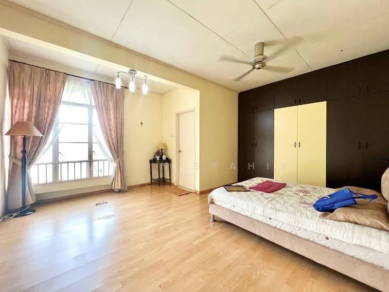 Condominium for Sale at Waizuri 1 - Affan Syahir - Bedroom - PropertyGuru.com.my