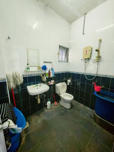 Rumah Teres 2 Tingkat untuk Dijual di Kepong (Kuala Lumpur) - Suki Tan - Bathroom - PropertyGuru.com.my