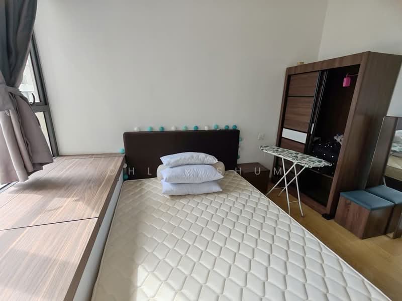 Condominium for Rent at Bay Laurel @ Country Garden Danga Bay - Chloe Shum - Bedroom - PropertyGuru.com.my