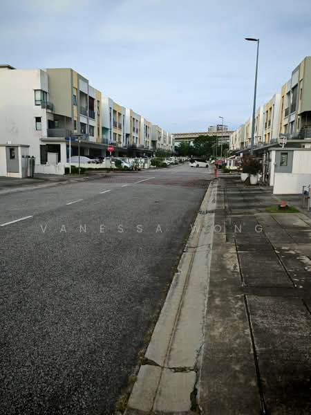 Townhouse for Sale in 16 Sierra (Puchong) - Vanessa Wong - PropertyGuru.com.my