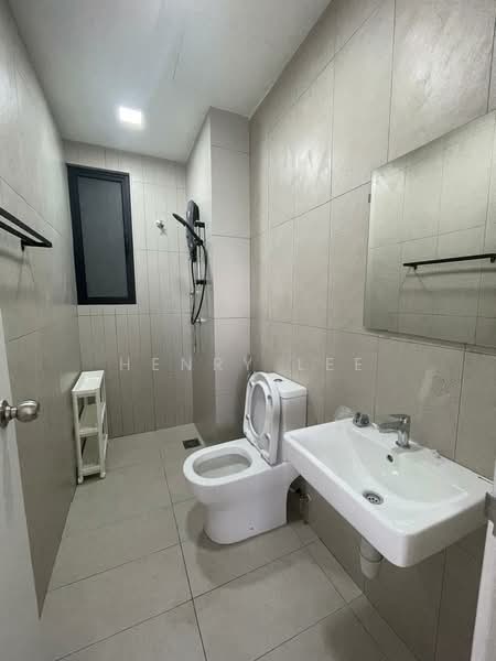 Service Residence for Rent at Kenwingston Avenue - Henry Lee - Bathroom - PropertyGuru.com.my