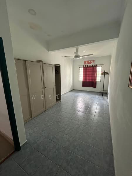 Rumah Teres 1 Tingkat untuk Dijual di Taman Wilayah Selayang (Selayang) - Wesley Fu - Bedroom - PropertyGuru.com.my