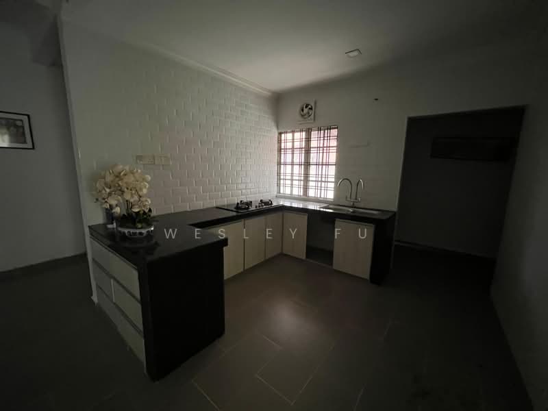 Rumah Teres 1 Tingkat untuk Dijual di Taman Wilayah Selayang (Selayang) - Wesley Fu - Kitchen - PropertyGuru.com.my