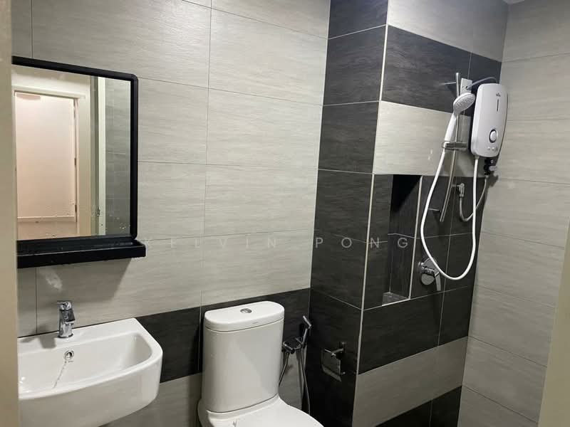 Condominium for Sale at Aster Residence - Kelvin Pong - Bathroom - PropertyGuru.com.my