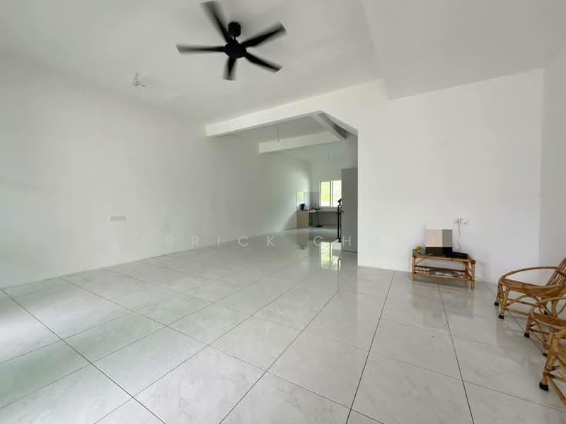 Rumah Teres 2 Tingkat untuk Dijual di Ipoh (Perak) - Derrick Chung - Living Room - PropertyGuru.com.my