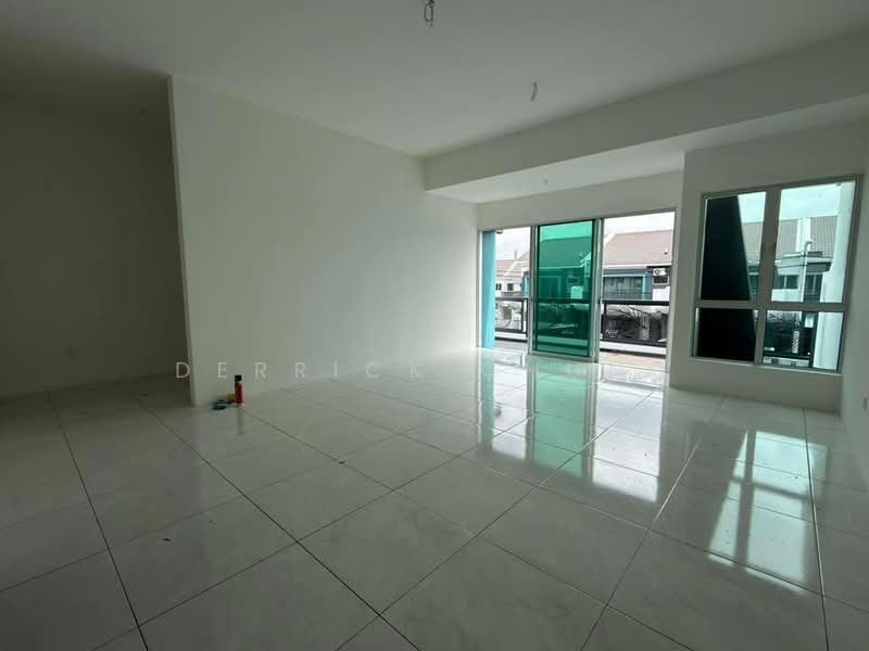 Rumah Teres 2 Tingkat untuk Dijual di Ipoh (Perak) - Derrick Chung - Living Room - PropertyGuru.com.my