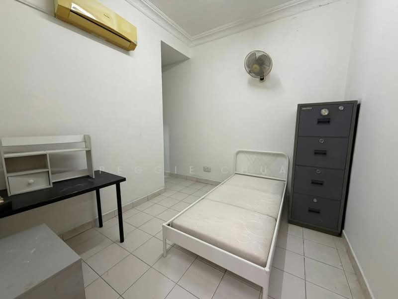 Rumah Teres 2 Tingkat untuk Dijual di Taman Pelangi Indah (Ulu Tiram) - Peggie Chua - PropertyGuru.com.my