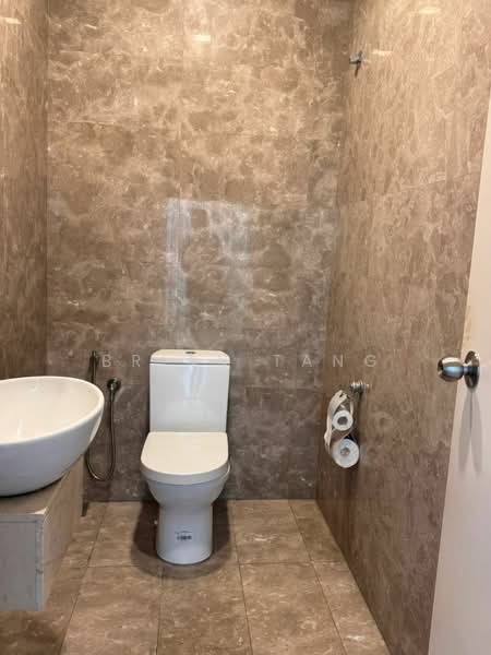 Rumah Berkembar untuk Dijual di Petaling Jaya (Selangor) - Brian Tang - Bathroom - PropertyGuru.com.my