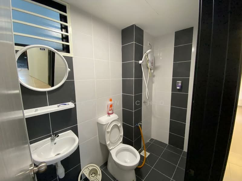 Condominium for Sale at Residensi Aman - Bryan Cho - Bathroom - PropertyGuru.com.my