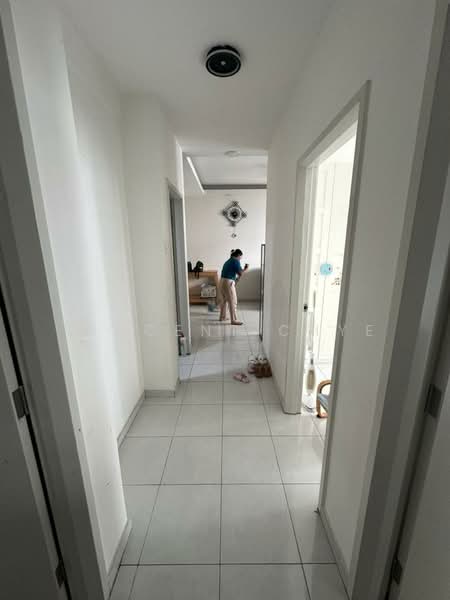 Apartment for Rent at Residensi Desamas - Vincent Chye - Corridor - PropertyGuru.com.my
