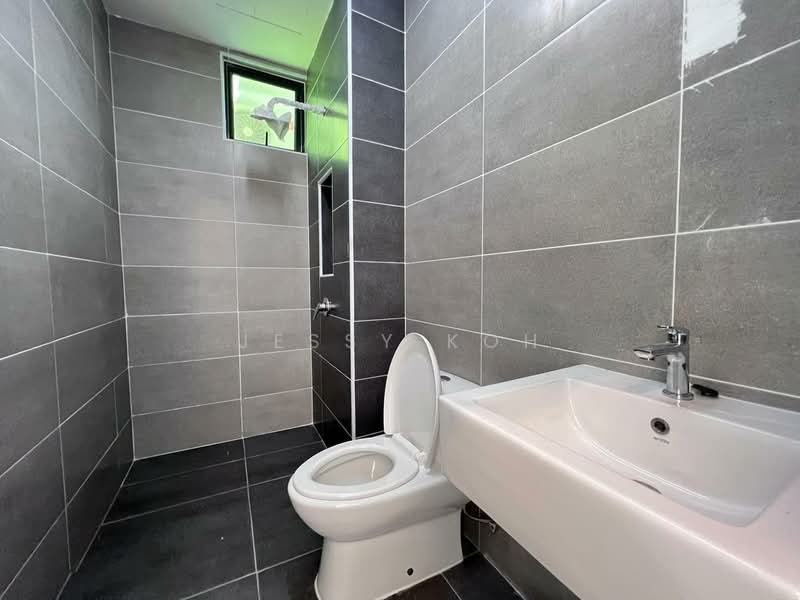 Servis Apartment untuk Disewa di Marina Residence - Jessy Koh - Bathroom - PropertyGuru.com.my
