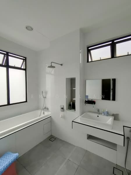 Bungalow for Sale in Kuala Selangor (Selangor) - Benson Lian - Bathroom - PropertyGuru.com.my