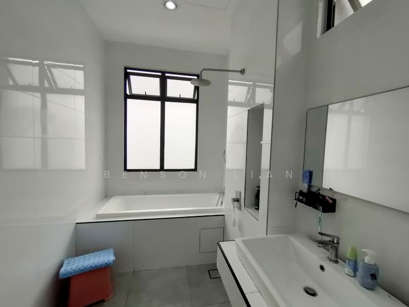 Bungalow for Sale in Kuala Selangor (Selangor) - Benson Lian - Bathroom - PropertyGuru.com.my