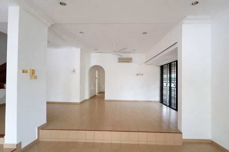 Rumah Berkembar untuk Disewa di Johor Bahru (Johor) - Nat Sin - Living Room - PropertyGuru.com.my