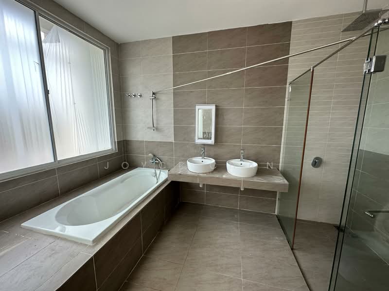 Semi-Detached House for Rent in Cyberjaya (Selangor) - Joyce Chan - Bathroom - PropertyGuru.com.my