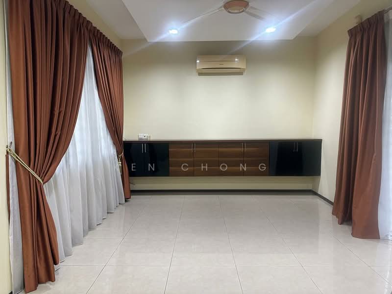 Bungalow for Rent in Kota Emerald (Rawang) - Ken Chong - Living Room - PropertyGuru.com.my