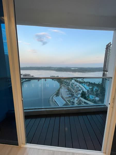 Kondominium untuk Dijual di Pinetree, Puteri Harbour - Werner Kee - Balcony - PropertyGuru.com.my
