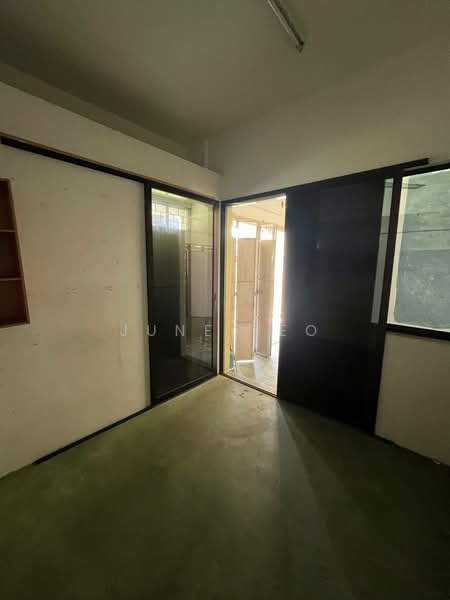 Flat for Rent at Taman Molek - June Teo - PropertyGuru.com.my