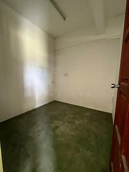 Flat for Rent at Taman Molek - June Teo - PropertyGuru.com.my