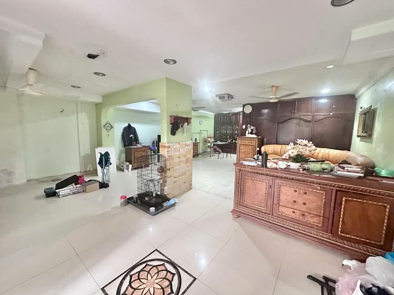 2-storey Terraced House for Sale in Lembah Keramat (Ulu Kelang) - Masnizah Arifin - Living Room - PropertyGuru.com.my