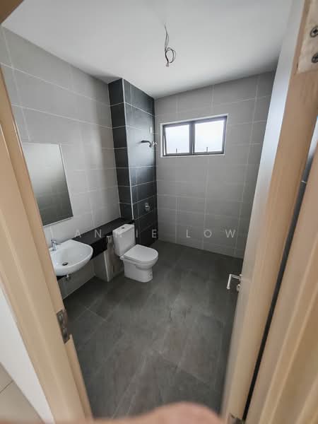 Cluster House for Sale in Taman Mount Austin (Tebrau) - Annie Low - Bathroom - PropertyGuru.com.my