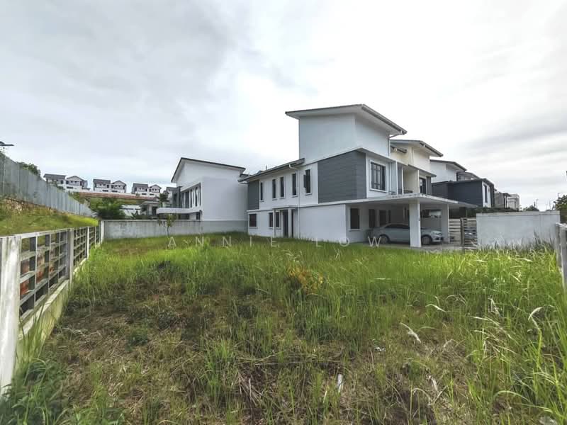 Cluster House for Sale in Taman Mount Austin (Tebrau) - Annie Low - Exterior - PropertyGuru.com.my