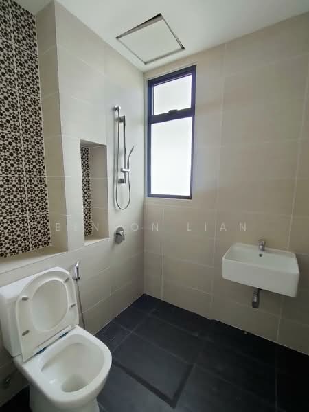 Bungalow for Sale in Kuala Selangor (Selangor) - Benson Lian - Bathroom - PropertyGuru.com.my