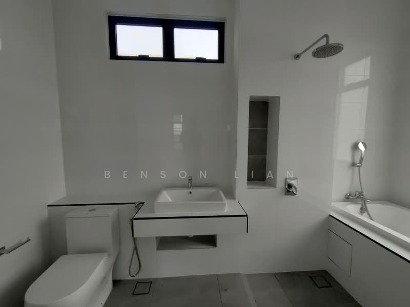 Bungalow for Sale in Kuala Selangor (Selangor) - Benson Lian - Bathroom - PropertyGuru.com.my