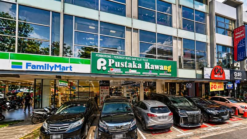 For Sale - The Trillium | Lake Fields @ Sungai Besi | Intermediate for Sale | Malay Crowded