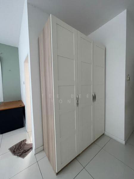 Kediaman Servis untuk Dijual di Skypod Residence - Tee Bee Yong - Interior - PropertyGuru.com.my