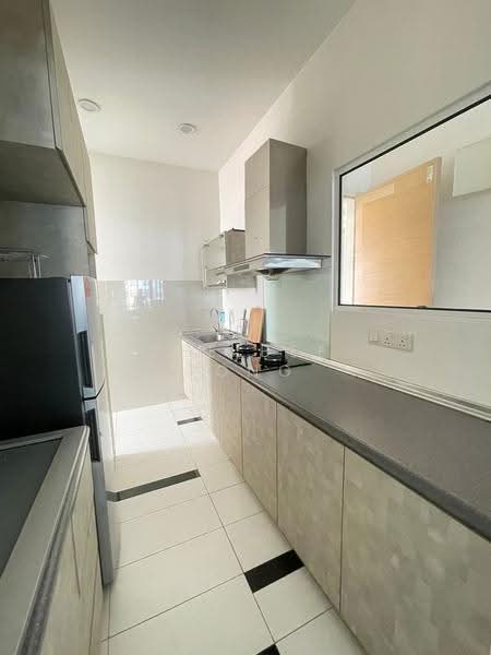 Kediaman Servis untuk Dijual di Skypod Residence - Tee Bee Yong - Kitchen - PropertyGuru.com.my