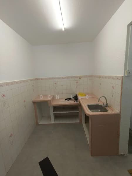 Apartment for Sale at Desa Green - Ben Lee - Kitchen - PropertyGuru.com.my