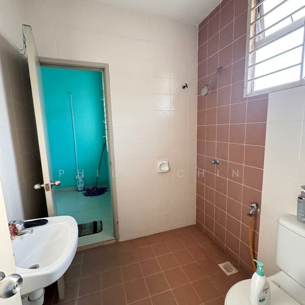 2-storey Terraced House for Rent in Bandar Puteri Klang (Klang) - Philip Chin - Bathroom - PropertyGuru.com.my