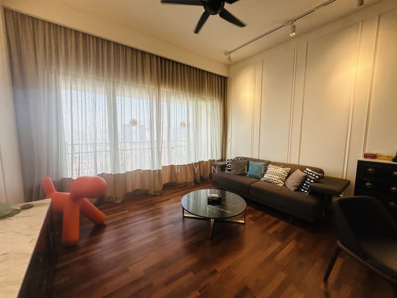 Kediaman Servis untuk Dijual di Straits Residences - Kathryn Lee - Living Room - PropertyGuru.com.my