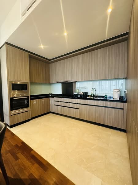 Kediaman Servis untuk Dijual di Straits Residences - Kathryn Lee - Kitchen - PropertyGuru.com.my