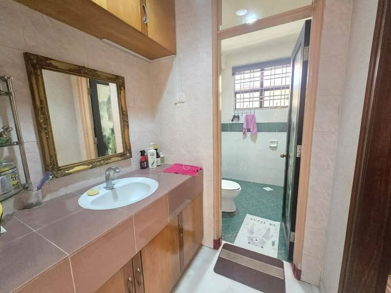 Bungalow for Sale in Taman Bukit Rinting (Masai) - Fu Guan - Bathroom - PropertyGuru.com.my