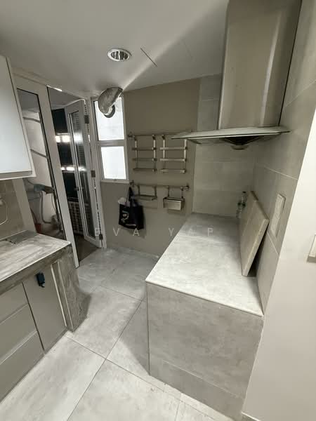 Kondominium untuk Disewa di Vista Kiara - Eva Yap - Kitchen - PropertyGuru.com.my