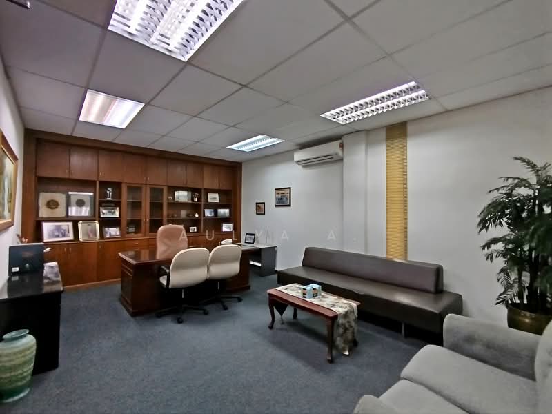 Pejabat Runcit untuk Disewa di SS7 (Petaling Jaya) - Aulya A. - Study - PropertyGuru.com.my
