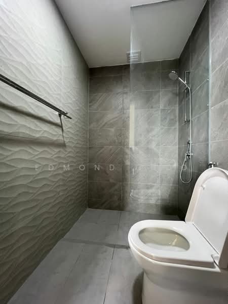 Servis Apartment untuk Disewa di Quinn Residence - Edmond Choo - Bathroom - PropertyGuru.com.my