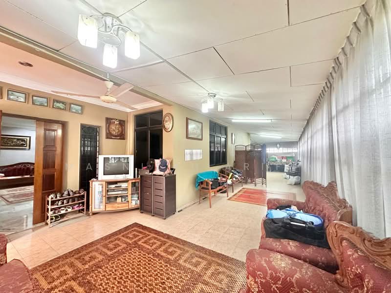 Bungalow for Sale in Bandar Rinching (Semenyih) - Masnizah Arifin - Living Room - PropertyGuru.com.my