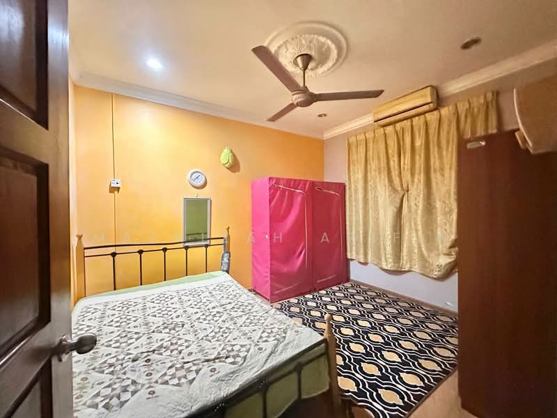 Bungalow for Sale in Bandar Rinching (Semenyih) - Masnizah Arifin - Bedroom - PropertyGuru.com.my