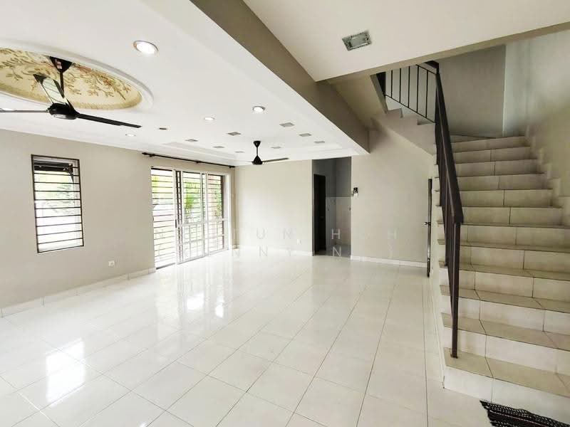 Rumah Teres untuk Dijual di Shah Alam (Selangor) - Ng Tun Hoh (Kenny Ng) - Living Room - PropertyGuru.com.my